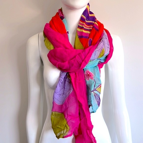 PAREO WRAP/SHAWL Spring Print. Versatile Shape Uses. Vibrant Colours - Picture 5 of 6